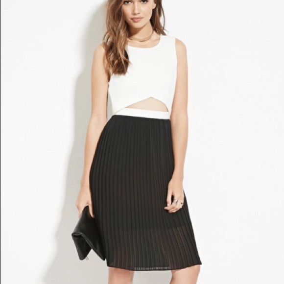 Forever 21 cutout dress - Picture 1 of 5